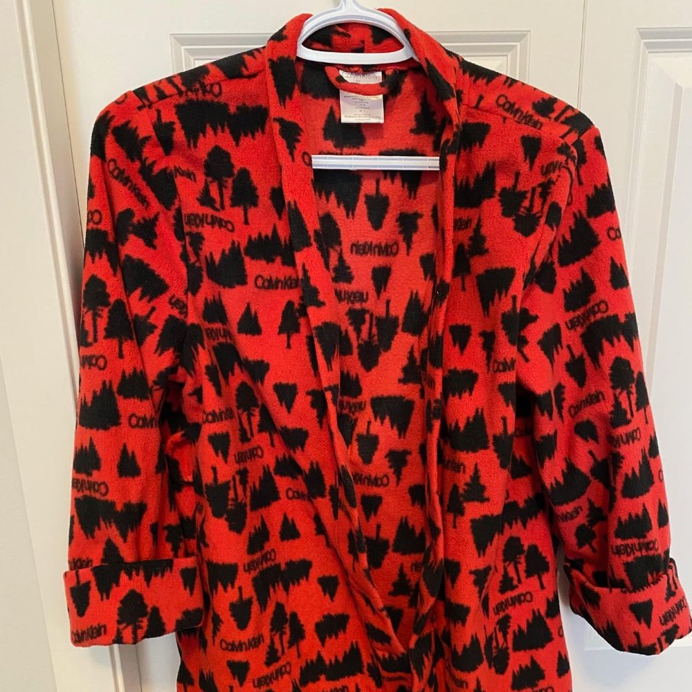Calvin Klein kids fleece robe size : 7/8 (3 for $30)